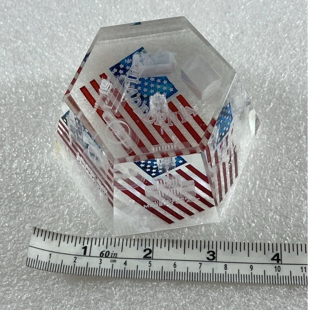 Philadelphia 3D Laser Etched Crystal Paperweight Liberty Bell Independence Hall